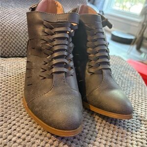 AMS Stylish Gray Ankle Boots